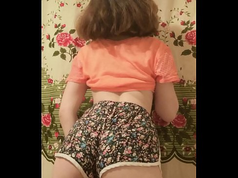 ❤️ Nena jove sexy despullant-se els pantalons curts davant la càmera ❌ Porno a nosaltres ca.pornoincest.ru